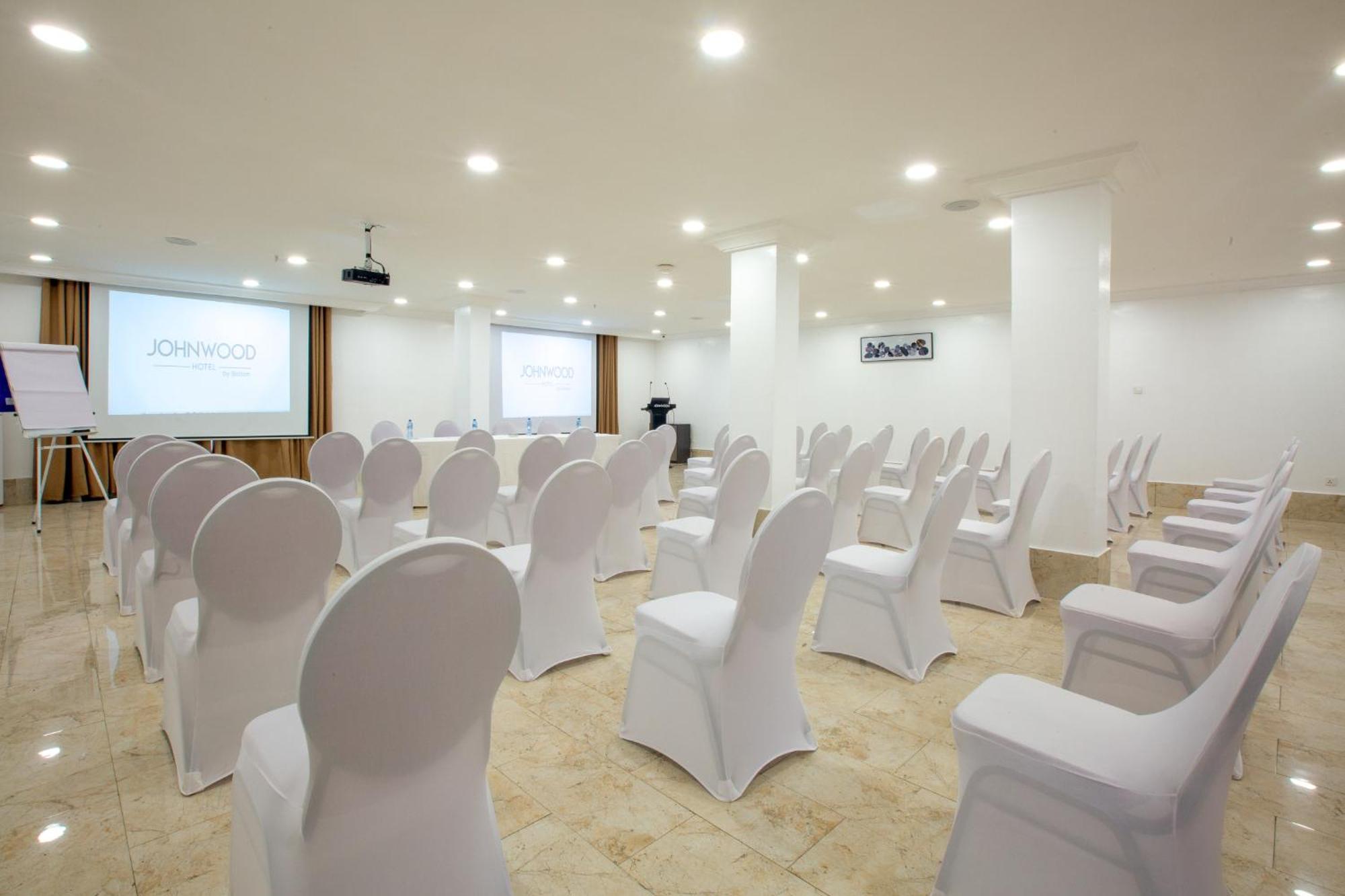Johnwood Hotel By Bolton Abuja Dış mekan fotoğraf