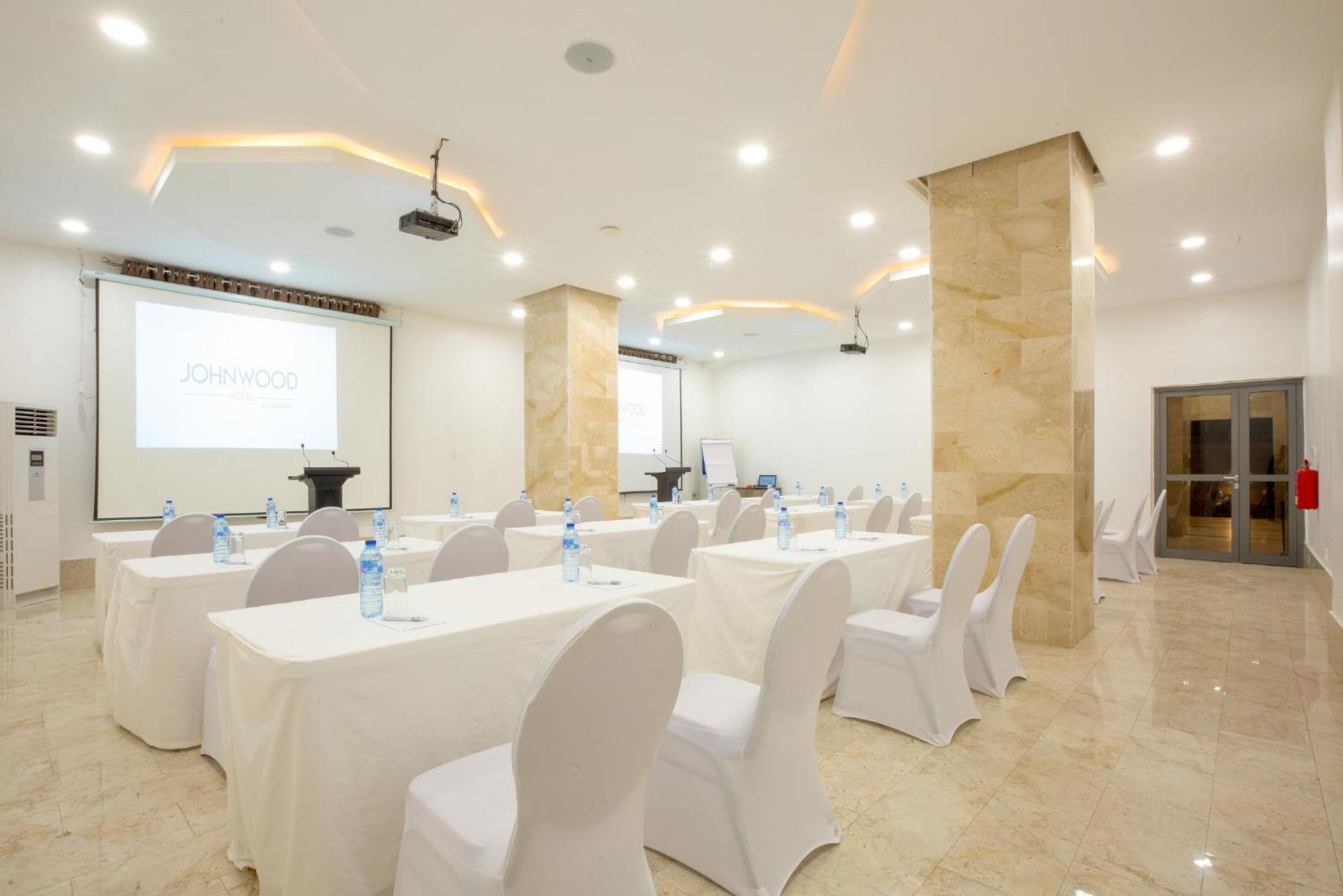 Johnwood Hotel By Bolton Abuja Dış mekan fotoğraf