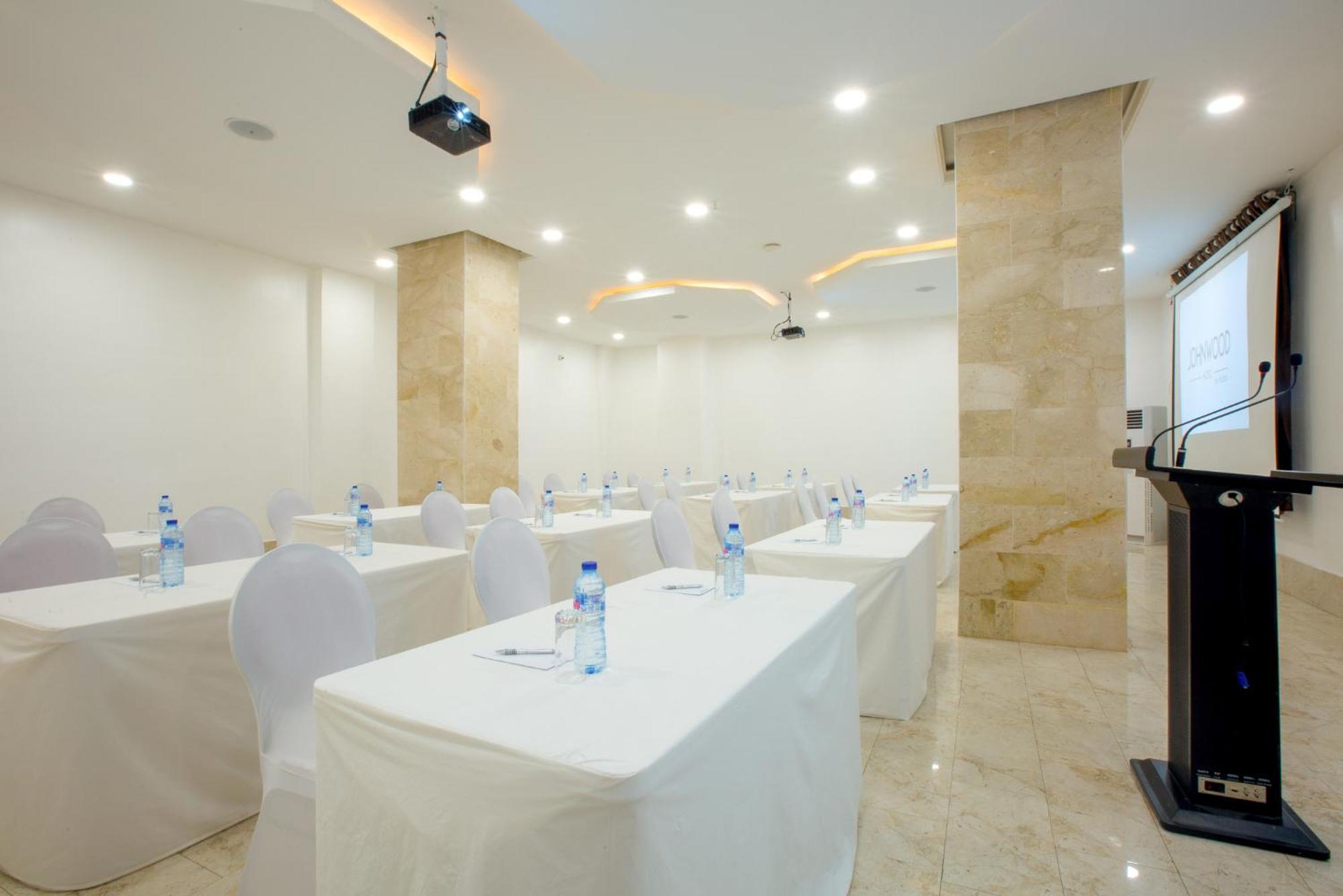 Johnwood Hotel By Bolton Abuja Dış mekan fotoğraf