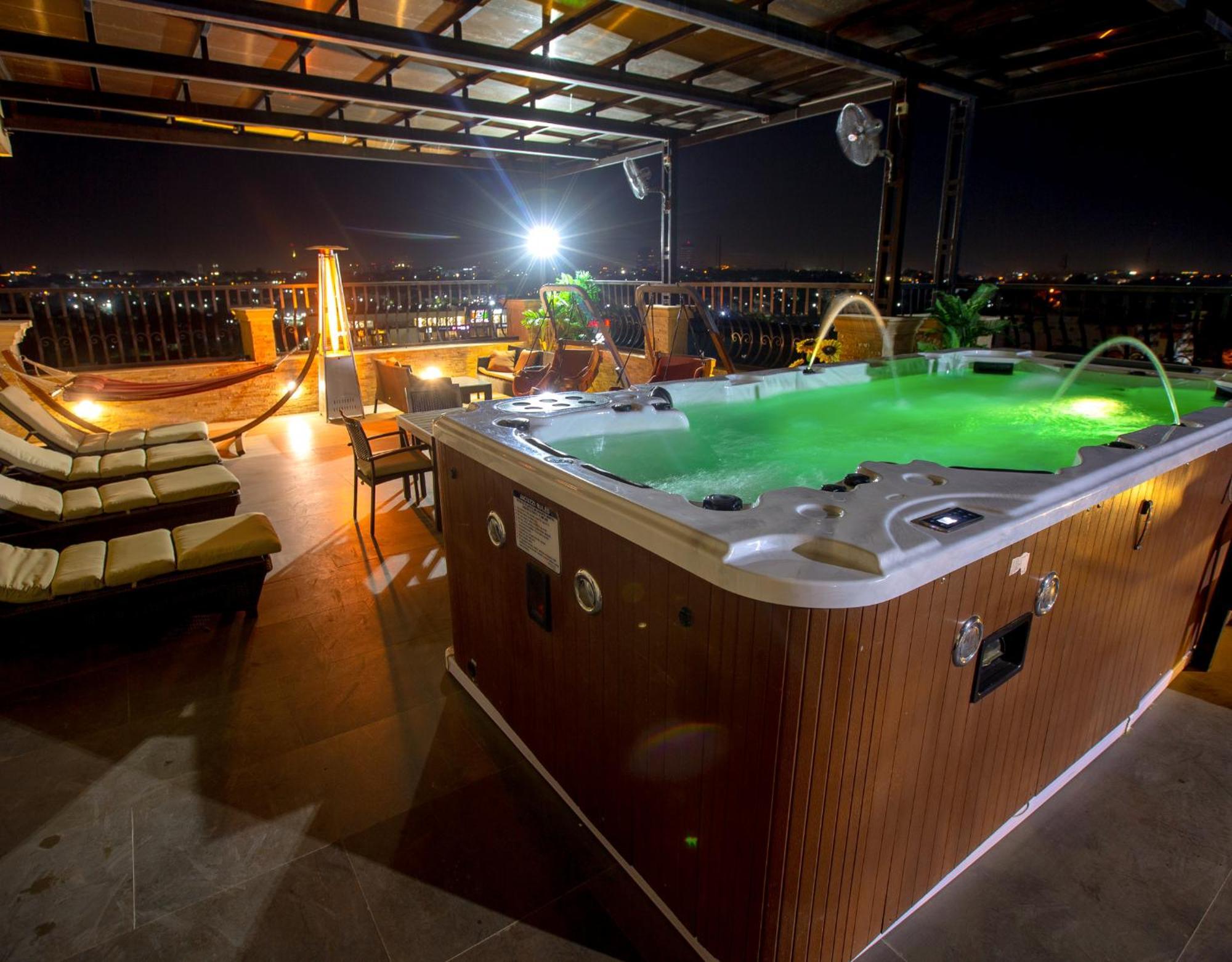 Johnwood Hotel By Bolton Abuja Dış mekan fotoğraf