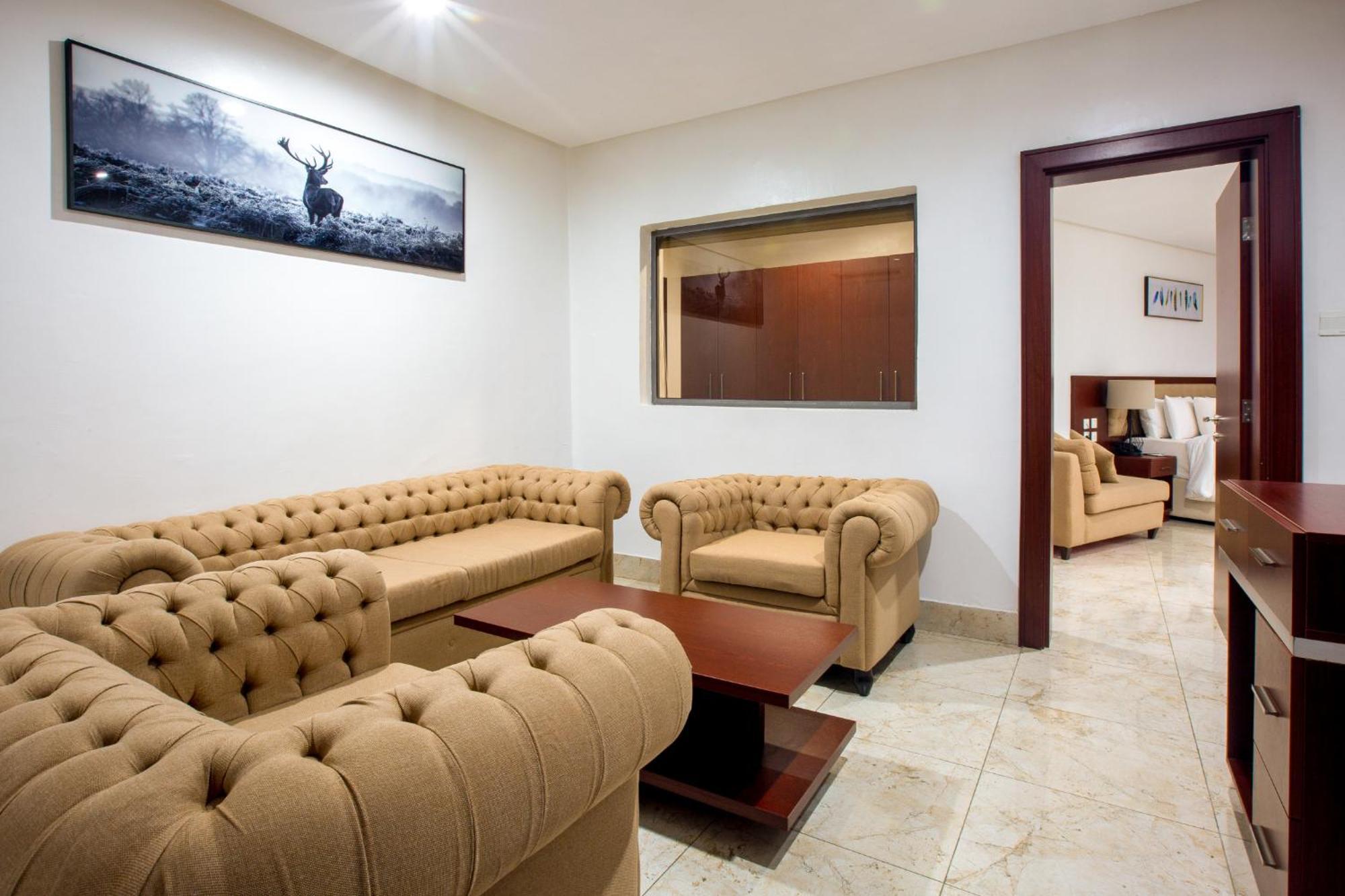 Johnwood Hotel By Bolton Abuja Dış mekan fotoğraf