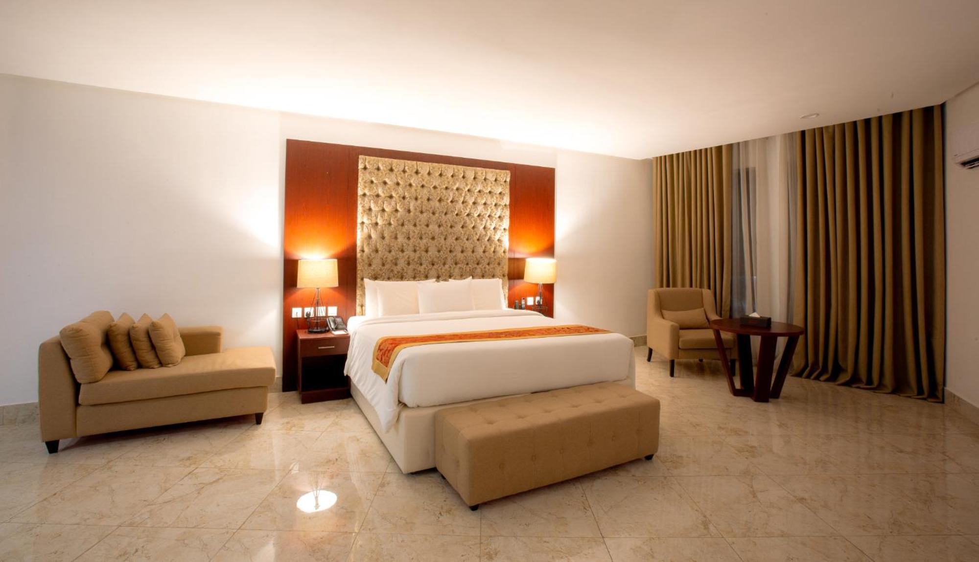 Johnwood Hotel By Bolton Abuja Dış mekan fotoğraf